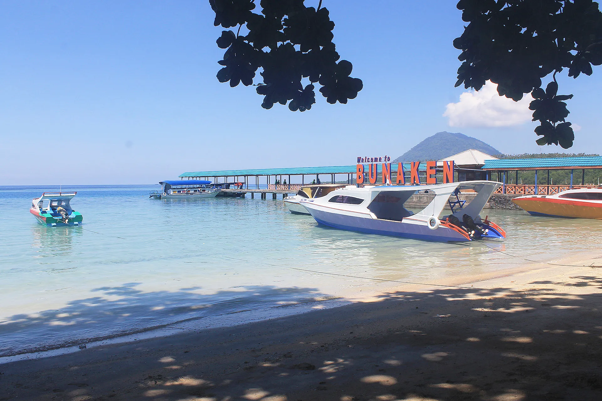 Tour Manado Bunaken One Day PAKET HALAL BEST SELLER