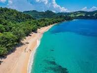 Pantai Paal Dengan Keindahan Di Penuhi Wisatawan Manado