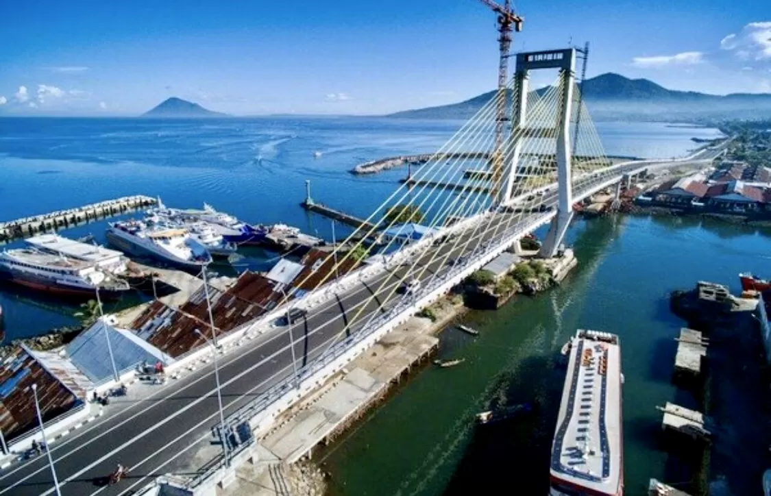 Paket Tour Bunaken Start Manado 5 Hari 4 Malam FAVORITE